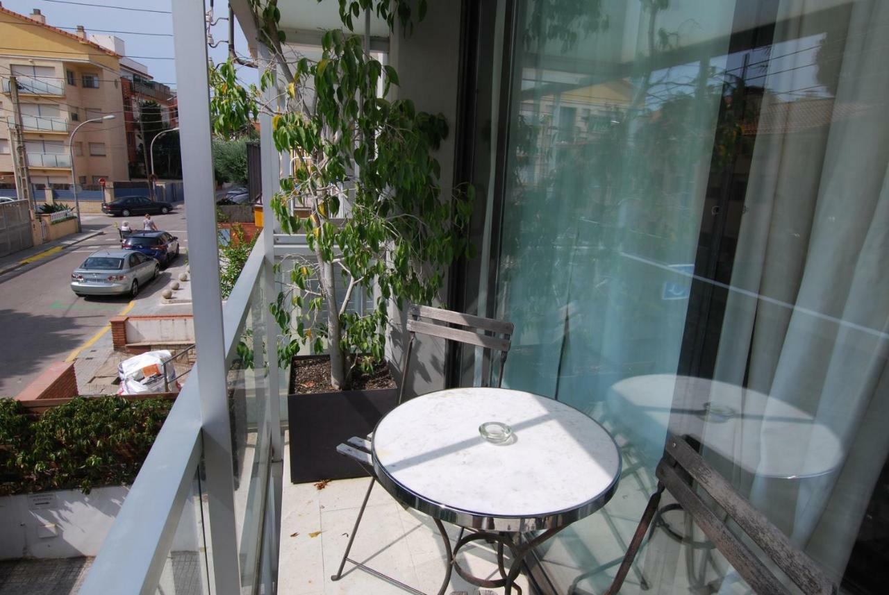 Апартаменты Blue Fridge Apartmen - Blue Fridge Apartmen - Ideal For Couples, Near Beach And Well Connected Виласар-де-Мар Экстерьер фото